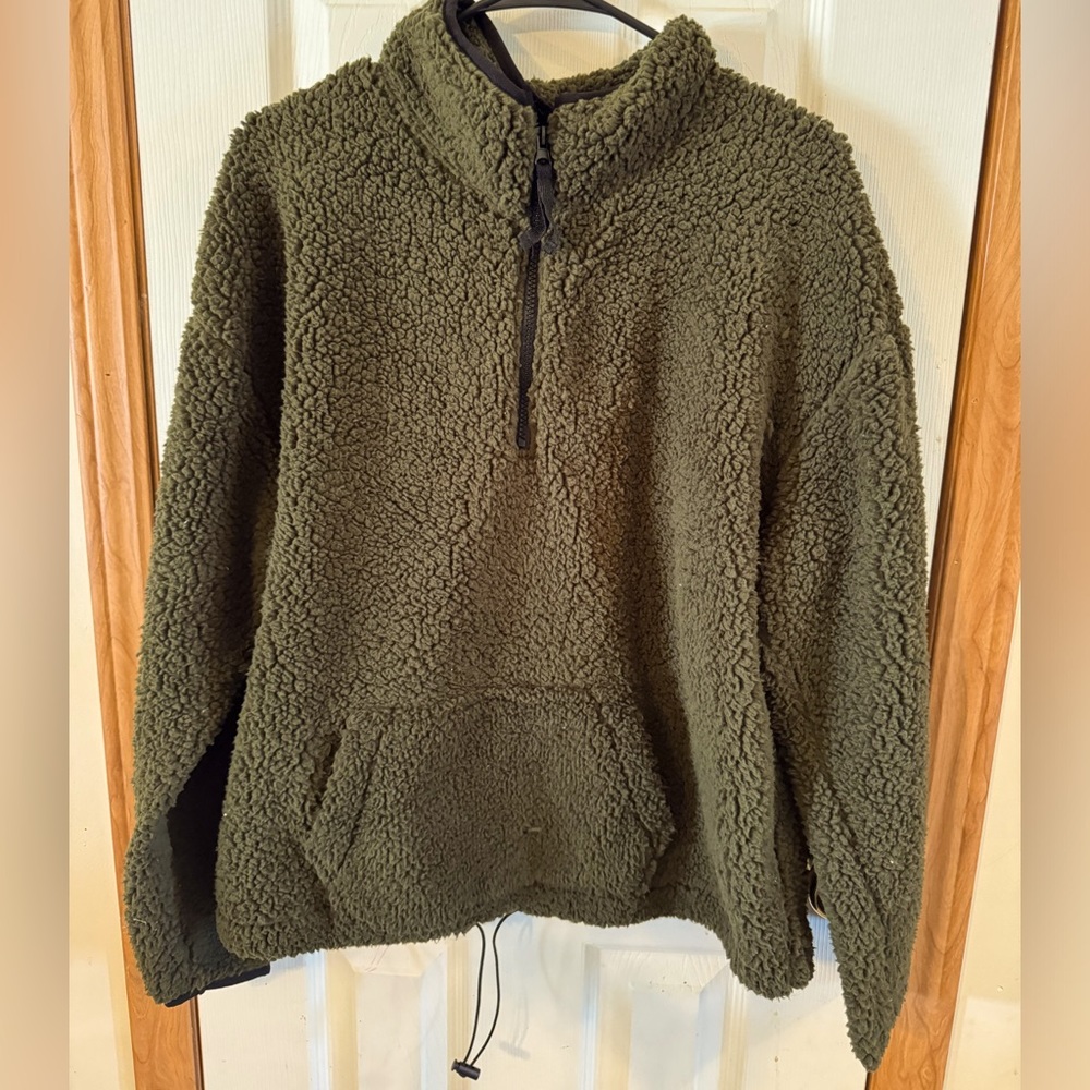 No Boundaries fleece pullover